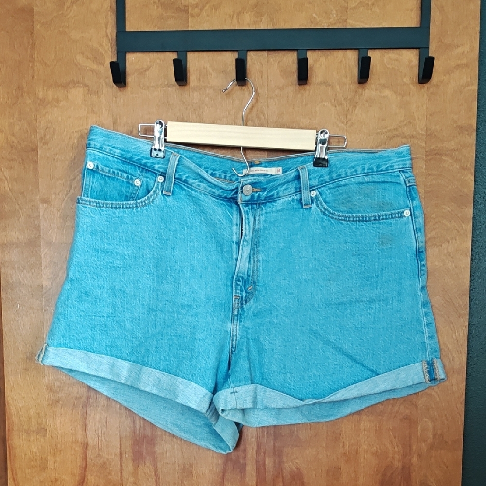 Stylish Light Blue Denim Shorts for Women - Picture 3 of 8